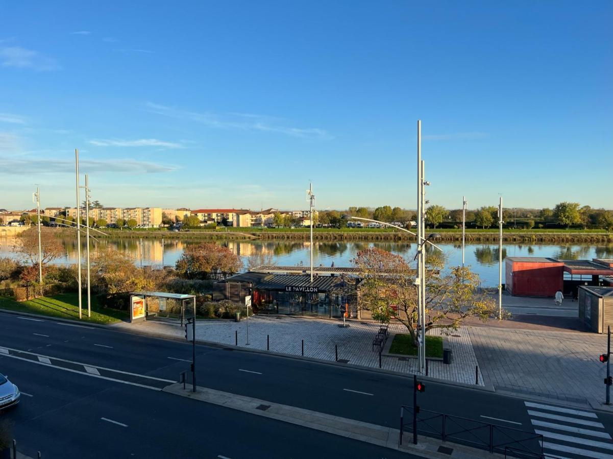 Le Lamartine - Vue Saone - Baignoire Ilot Mâcon Buitenkant foto
